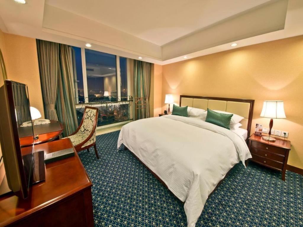 Argyle International Airport Hotel Шанхай Екстер'єр фото